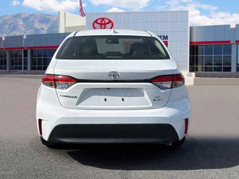 Used 2026 Toyota Corolla LE image 4