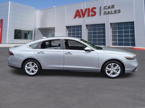 Used 2025 Honda Accord LX image 5