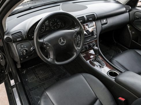 Used 2007 Mercedes-Benz C 280 4MATIC Sedan image 2