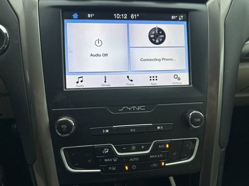 Used 2019 Ford Fusion SEL FWD image 9
