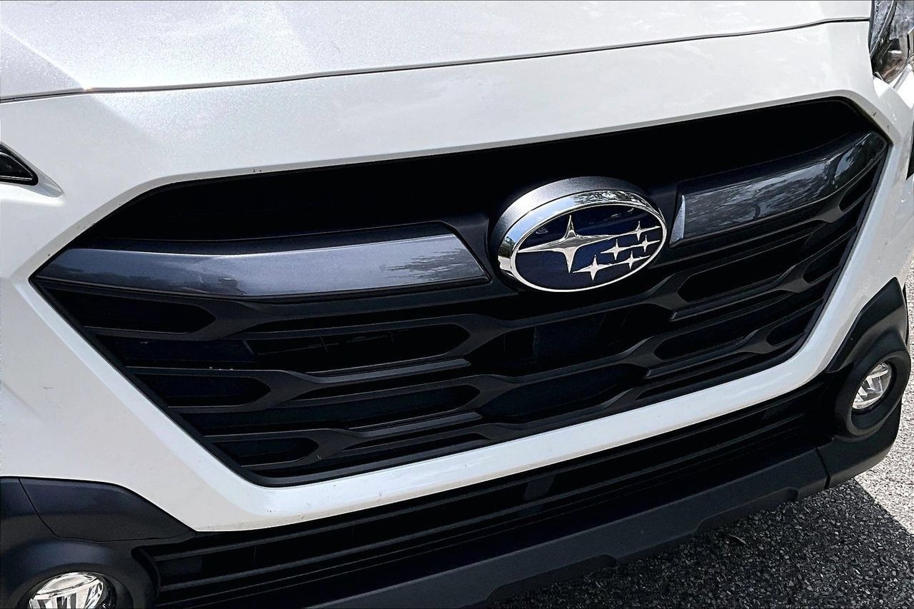 Used 2025 Subaru Outback AWD/4WD image 34