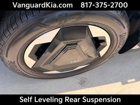 Used 2024 Kia EV9 Land AWD/4WD image 10