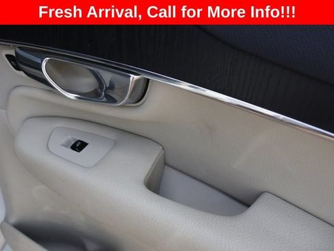 Used 2020 Volvo XC90 T6 Momentum AWD/4WD image 18