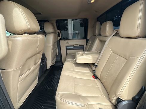 Used 2015 Ford F250 Lariat w/ Lariat Ultimate Package AWD/4WD image 12