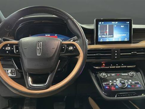 Used 2021 Lincoln Corsair Reserve AWD/4WD image 12