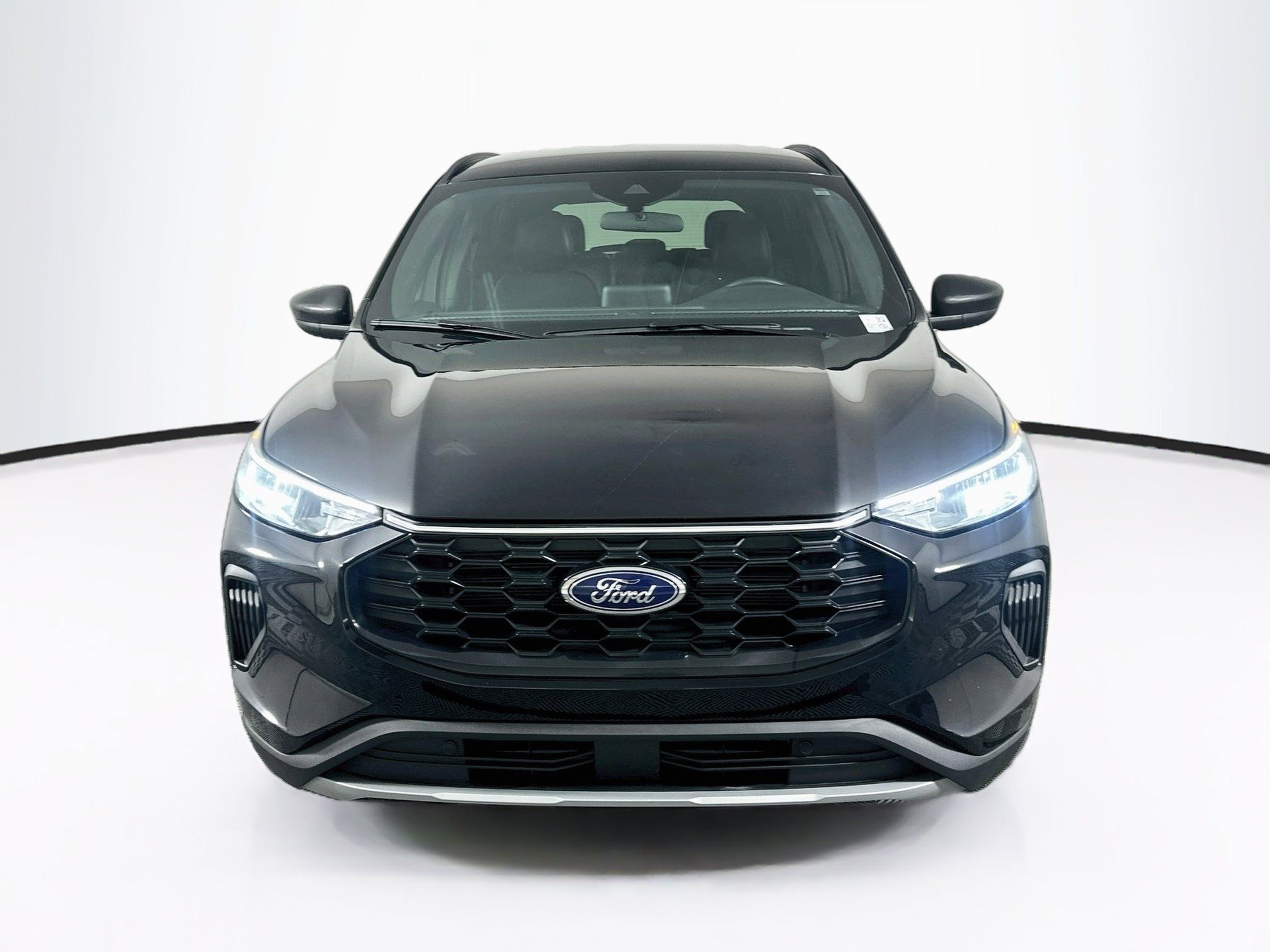 Used 2025 Ford Escape ST-Line FWD image 2