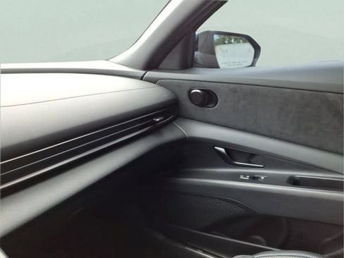 Used 2025 Hyundai Elantra N FWD image 19