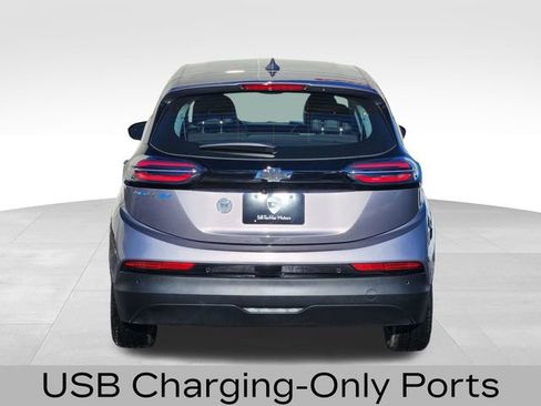 Used 2023 Chevrolet Bolt LT w/ Infotainment Package image 9