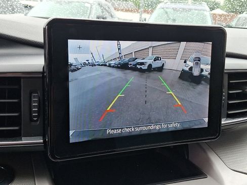 Certified 2023 Ford Explorer XLT w/ Equipment Group 202A AWD/4WD image 18