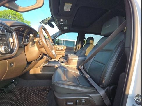 Used 2020 GMC Sierra 2500 Denali w/ Denali Ultimate Package AWD/4WD image 5
