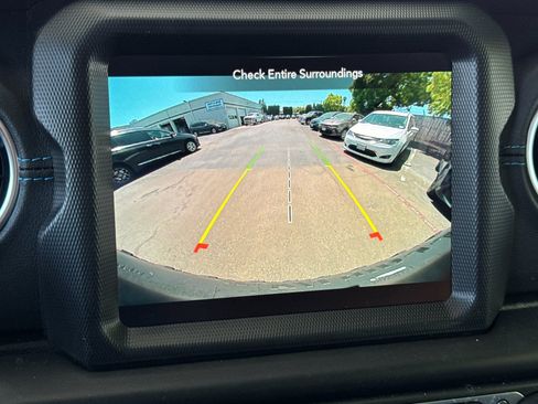 New 2023 Jeep Wrangler Unlimited Rubicon 4xe w/ Cold Weather Group image 20