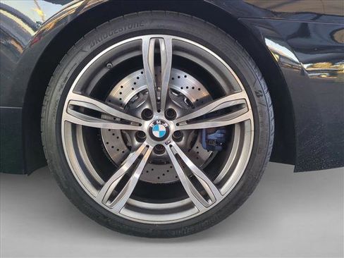 Used 2013 BMW M6 Convertible image 22