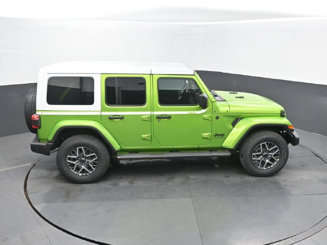 New 2026 Jeep Wrangler Unlimited Sahara w/ Whitecap Package AWD/4WD image 51