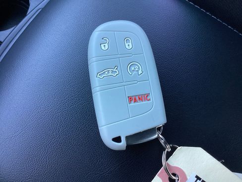 Used 2023 Dodge Charger R/T w/ Blacktop Package image 28