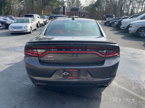 Used 2016 Dodge Charger R/T image 6