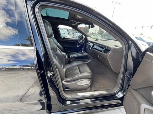 Used 2015 Porsche Macan Turbo w/ Premium Package Plus AWD/4WD image 15