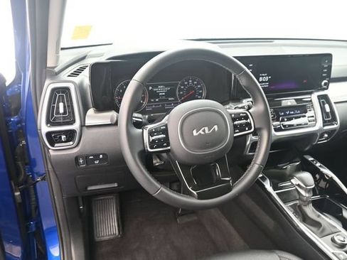 Used 2022 Kia Sorento SX FWD image 16