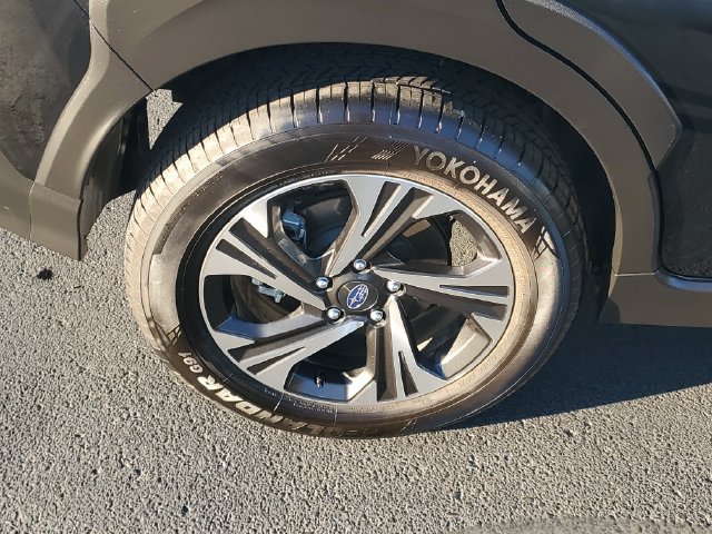 Certified 2024 Subaru Crosstrek 2.0i Premium AWD/4WD image 5
