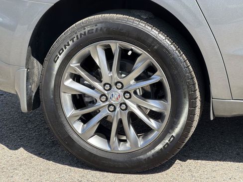 Used 2023 Buick Enclave Avenir w/ Avenir Technology Package FWD image 33