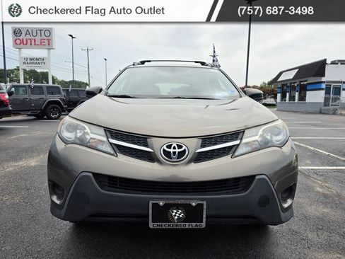 Used 2014 Toyota RAV4 LE FWD image 12