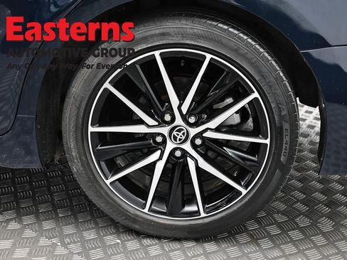 Used 2021 Toyota Camry SE FWD image 33