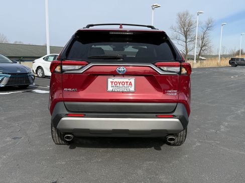 Used 2023 Toyota RAV4 Limited image 7