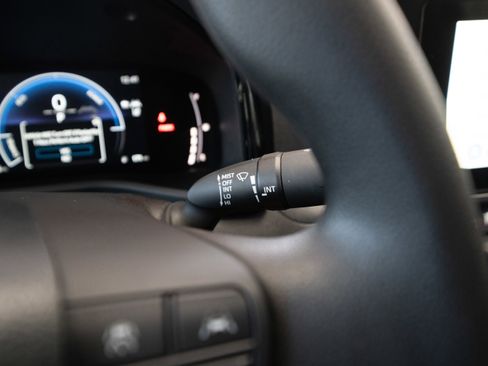 Used 2025 Toyota Camry LE image 14