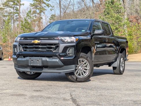 Used 2023 Chevrolet Colorado LT image 4
