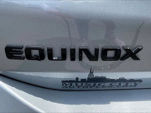Used 2023 Chevrolet Equinox RS FWD image 26