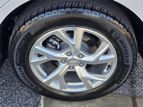 Used 2020 Chevrolet Equinox LT image 35