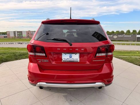 Used 2018 Dodge Journey Crossroad AWD/4WD image 4