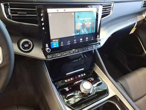 New 2026 Jeep Grand Wagoneer L Limited image 16