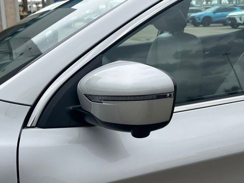 Used 2022 Nissan Rogue Sport SL image 20