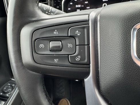 Used 2024 GMC Sierra 1500 SLT image 8