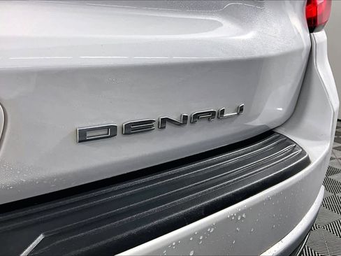 Certified 2022 GMC Yukon XL Denali AWD/4WD image 10