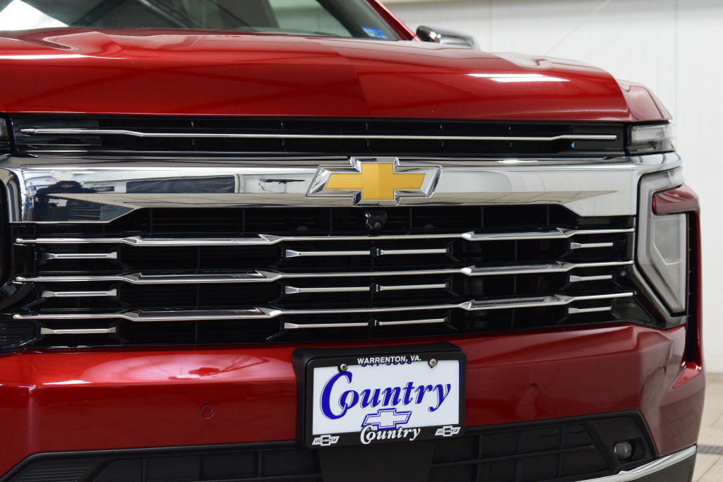 Used 2025 Chevrolet Tahoe Premier AWD/4WD image 11