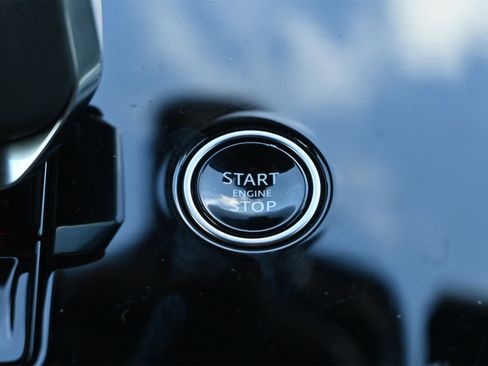 Used 2024 Land Rover Range Rover Sport Dynamic SE image 15