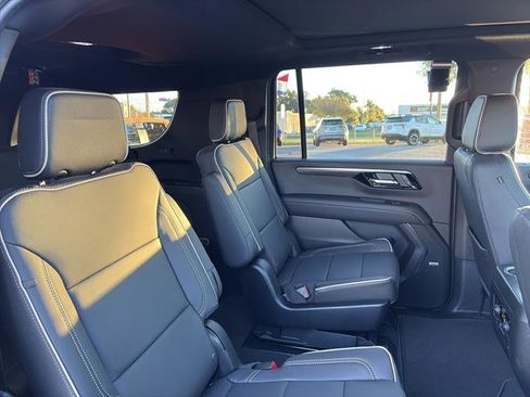 New 2025 Chevrolet Suburban Premier w/ Sun And Tow Package image 11