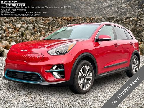 Used 2022 Kia Niro EX w/ Cold Weather Package FWD image 1