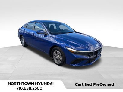 Certified 2025 Hyundai Elantra SE