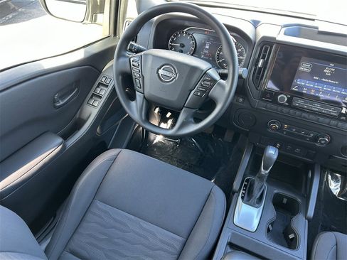Certified 2025 Nissan Frontier S image 15