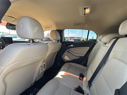 Used 2017 Mercedes-Benz GLA 250 GLA 250 image 13
