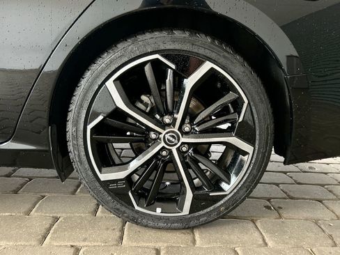 Used 2024 Nissan Altima 2.5 SR FWD image 38