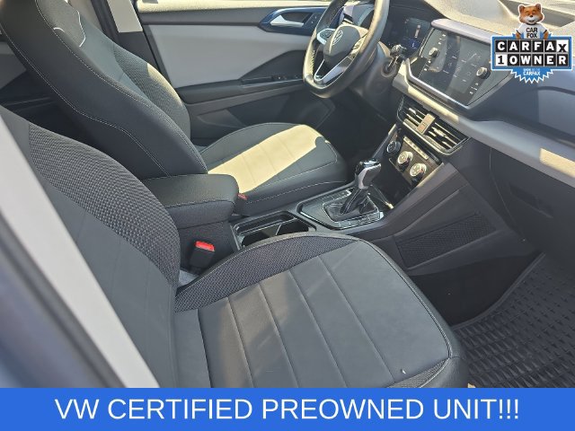Used 2023 Volkswagen Taos SE w/ Panoramic Sunroof Package FWD image 10