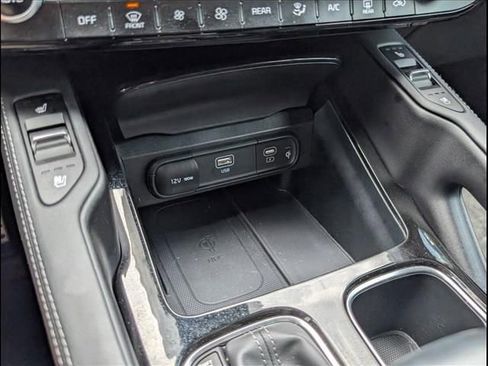 Used 2025 Kia Telluride SX X-Line AWD/4WD image 17