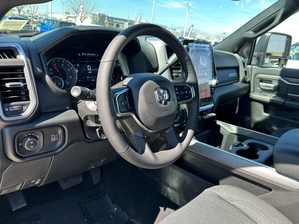 New 2026 RAM 2500 Big Horn AWD/4WD image 17