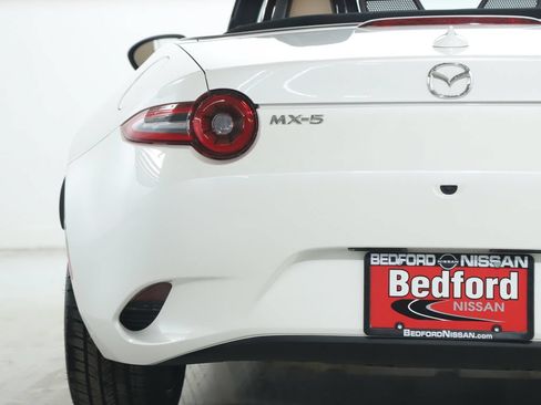 Used 2024 MAZDA MX-5 Miata Grand Touring RWD image 41