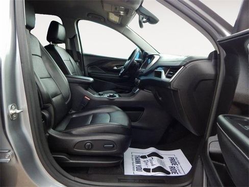 Used 2024 GMC Terrain SLT image 15
