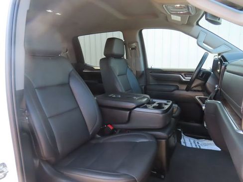 Used 2025 GMC Sierra 1500 SLT AWD/4WD image 26
