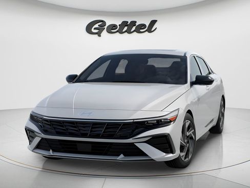 New 2026 Hyundai Elantra SEL Sport image 6